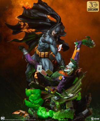 DC Comics statuette Premium Format Batman vs The Joker: Eternal Enemies 81 cm | Sideshow