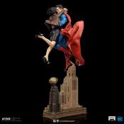 DC Comics diorama 1/6 Superman & Lois 57 cm | IRON STUDIOS