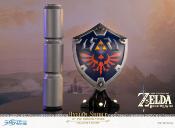 The Legend of Zelda Breath of the Wild statuette PVC Hylian Shield Collector's Edition 29 cm |First 4 Figures