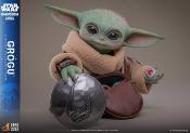 Star Wars: The Mandalorian & Grogu figurine taille rÃ©elle Grogu 38 cm | HOT TOYS