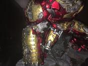 Hulkbuster Statue Marvel | XM Studios