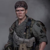 Platoon figurine 1/6 Sergeant Elias 30 cm I DAMTOYS