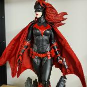 Batwoman 1/4 Premium Format DC COMICS Statue | Sideshow