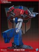 Optimus Prime 27 cm Transformers statuette Classic Scale Pop Culture Shock 