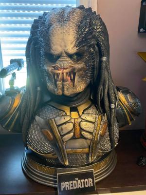 The Predator 1/1 Buste EXCLUSIVE VERSION  Life-Size Fugitive Predator | Prime 1 Studio