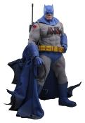 Batman The Dark Knight Returns Figurine 1/6 Comic Masterpiece Batman Battle Damaged 32cm Hot Toys