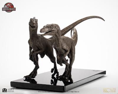 Elite Creature Collectibles Jurassic Park III Pair of Velociraptors Statuette 1/8 30 cm