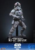 Star Wars: The Mandalorian & Grogu - Hot Toys Imperial Remnant AT-AT Driver MMS Movie Masterpiece Figurine 1/6e 30 cm