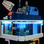 Lumibricks Cyberpunk Neoncity Floating Train Station Set Construction LED 2760 pcs 50cm