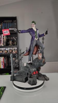 Joker 1/4 Batman Arkham Origins |  Prime 1 Studio