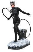 DC Comic Gallery statuette PVC Catwomen (Batman Returns) 23 cm