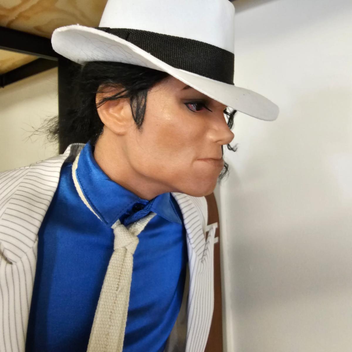 Michael Jackson Smooth Criminal Deluxe Edition Music Statue – PureArts