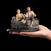Le Seigneur des Anneaux Statue Merry et Pippin Isengard 12cm Weta Workshop