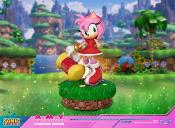 Sonic the Hedgehog statuette Amy 35 cm | F4F