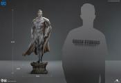 DC Comics Museum Line statuette Superman 60 cm |  Queen Studios