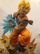 Son Goku 1/4 Deluxe Version Dragon Ball Z Super Saiyan MEGAHOUSE |  Prime 1 Studio 