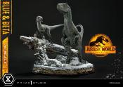 Jurassic World : Le Monde d'après statuette Legacy Museum Collection 1/6 Blue & Beta Bonus Version 41 cm | PRIME 1 STUDIO