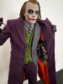 The Dark Knight Statue 1/4 Heath Ledger Joker Regular Edition 52cm | Queen Studios
