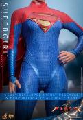 The Flash figurine Movie Masterpiece 1/6 Supergirl 28 cm  | HOT TOYS