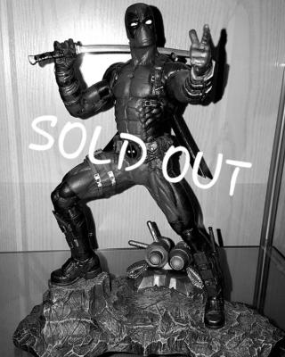 DEADPOOL Premier Collection Marvel Statue | Diamond Select Toys