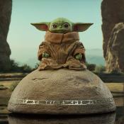 Star Wars The Mandalorian Milestones statuette 1/2 Grogu on Seeing Stone 20 cm | GENTLE GIANT