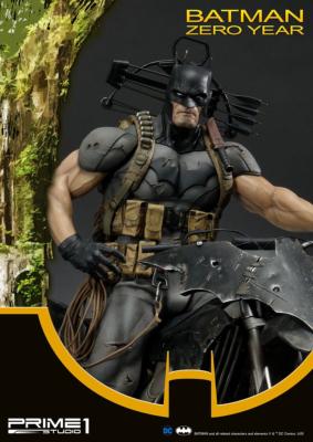 Batman Zero Year 64 cm DC Comics | Prime 1 Studio