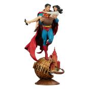 DC Comics diorama Superman & Lois Lane 56 cm | SIDESHOW