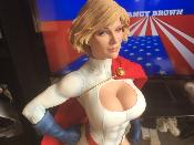 Power Girl Premium Format EXCLUSIVE | Sideshow