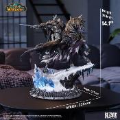World of Warcraft Roi-Liche Arthas Menethil sur Invincible 36cm Statue Premium Blizzard Sideshow Deuillegivre Heaume Domination Warcraft WoW