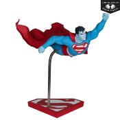DC Direct Superman Red & Blue statuette 1/10 Superman by Lee Bermejo 26 cm | MACFARLANE