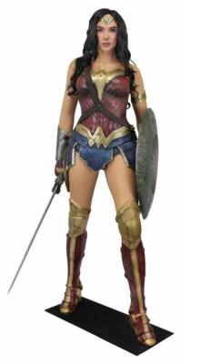 Wonder Woman réplique 1/1 Wonder Woman (mousse/latex) 185 cm | NECA