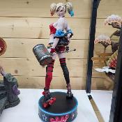 Harley Quinn: Hell on Wheels Premium Format | Sideshow Collectibles