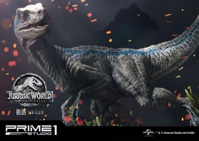 Jurassic World: Fallen Kingdom statuette 1/6 Blue 65 cm