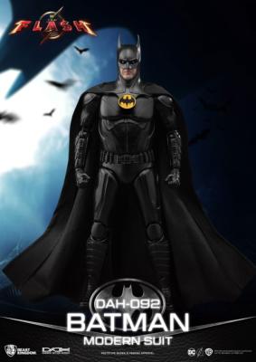 The Flash figurine Dynamic Action Heroes 1/9 Batman Modern Suit 24 cm | BEAST KINGDOM