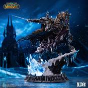 World of Warcraft Roi-Liche Arthas Menethil sur Invincible 36cm Statue Premium Blizzard Sideshow Deuillegivre Heaume Domination Warcraft WoW