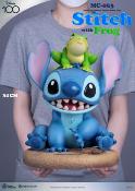 Disney 100th statuette Master Craft Stitch with Frog 34 cm | BEAST KINGDOM