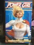 Power Girl Premium Format EXCLUSIVE | Sideshow