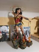 Wonder Woman Exclusive Premium Format Statue | Sideshow