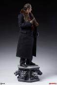 Dracula statuette Premium Format Van Helsing (Peter Cushing) 55 cm | SIDESHOW