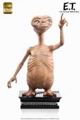 E.T. The Extra-Terrestrial statuette 1/1 E.T. 132 cm | ECC