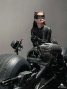 Catwoman 1/6  Selina Kyle on Bat-Pod DC COMICS | QUEEN STUDIOS