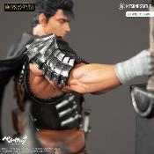 Berserk - Figurine PVC 1/8 Guts (Devant l'Église) Akihabara Legend Figure 30 cm | Kitsune Statue