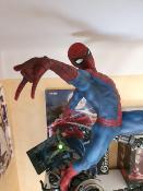 Spiderman Premium Format Figure | Sideshow 