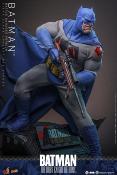Batman The Dark Knight Returns Figurine 1/6 Comic Masterpiece Batman Battle Damaged 32cm Hot Toys