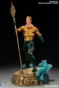 Aquaman DC Comics Premium Format Figure Statue Sideshow