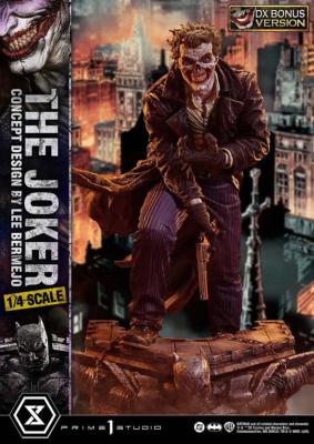 Statue The Joker 1/4 â€“ DC Comics Ultimate Premium Masterline Bonus Version | Prime 1 Studio