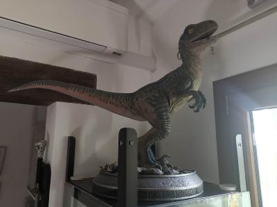 Baby Blue 1/1 LIFE SIZE Jurassic World Fallen kingdom Statue | Prime 1 Studios