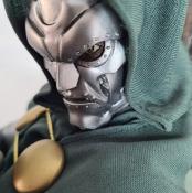 Dr DOOM on throne Premium Format 1/4 Marvel Statue | Sideshow