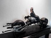 The Dark Knight Rises Statue 1/3 Catwoman & Batpod 107cm | Queen Studios