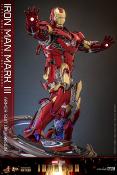 Iron Man figurine Movie Masterpiece Diecast 1/6 Iron Man Mark III (Armor Suit Up Version) 32 cm - HOT TOYS